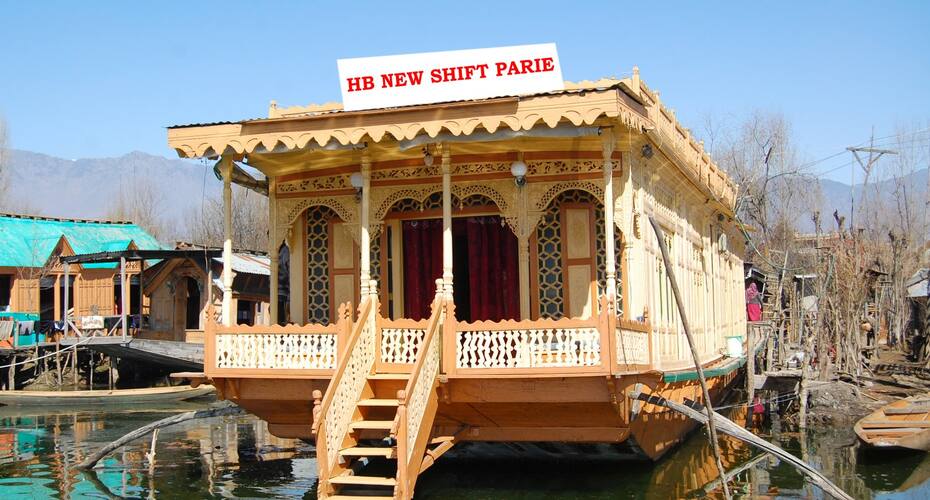 New Shafpari Houseboat, Srinagar 5